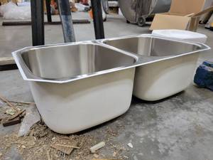 lot 5875 image: 2-Section Stainless Steel Sink