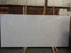 lot 2850 image: White Carravo Vorona Quartz Slab