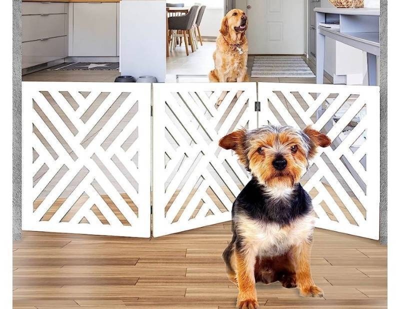 lot 32226 image: Bundaloo Freestanding Dog Gate Expandable Decorative Wooden Fence for Small to Medium Pet Dogs, Barrier for Stairs, Doorways, & Hallways (Lattice - White) (Retail $39.99)