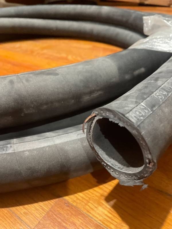 lot 32078 image: AG Suction Hose 160 psi HP black 2 inch Diameter