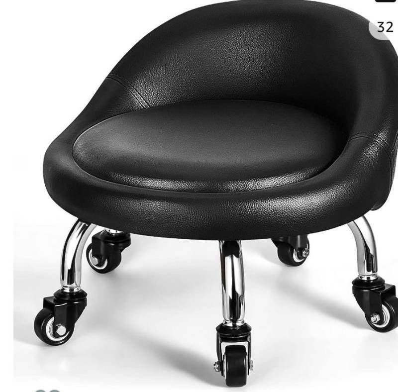 lot 24615 image: FLOLXNB Low Rolling Stool with Back, PU Leather Roller Seat Stool, Heavy-Duty Sturdy Chair, Rolling Seat Stool for Home Office Garage Shop Fitness Sport (Retail $52.99)