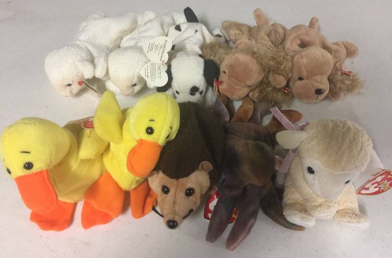 lot 1106 image: TEN Original Ty Beanie Babies Fleecie Claude Spanky x2 Fleece x2 Dotty Prickles Quackers x2