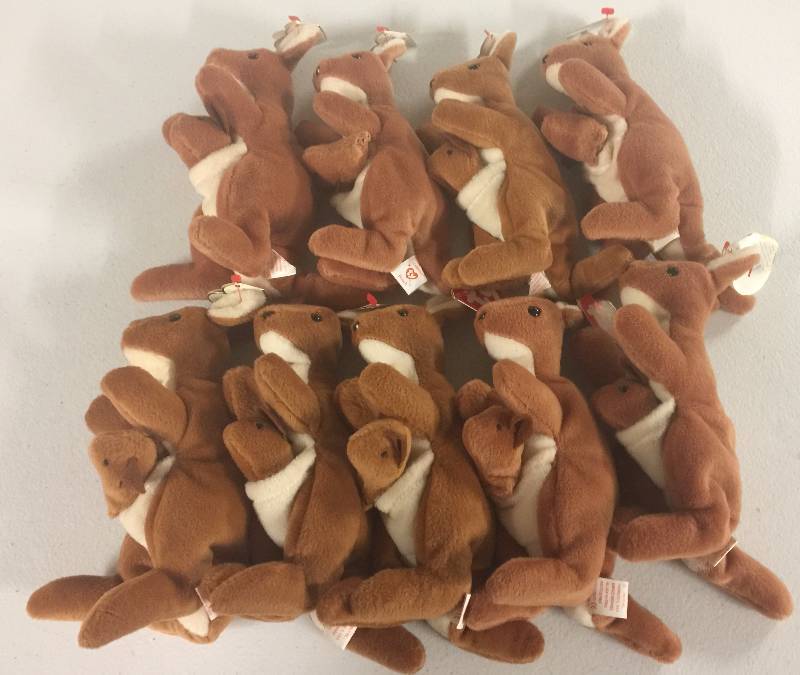 lot 1112 image: NINE Original Ty Beanie Babies Pouch the Kangaroo x9