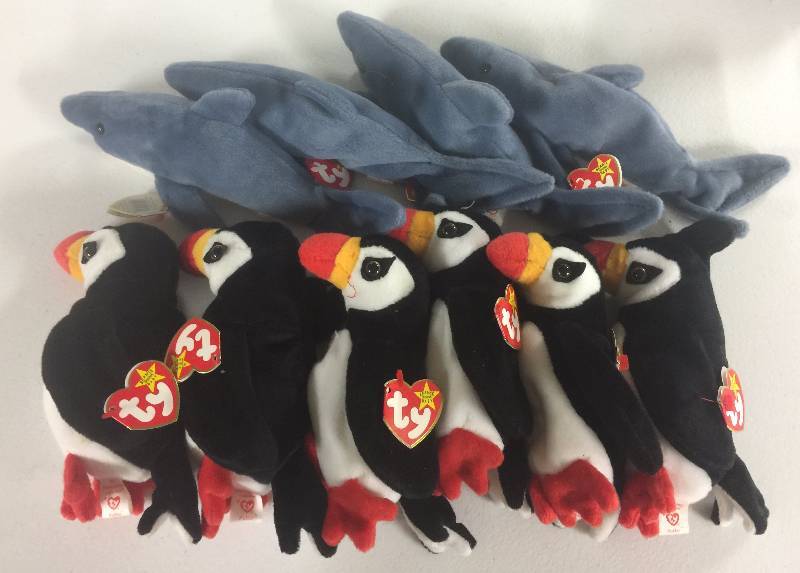 lot 1123 image: TEN Original Ty Beanie Babies Puffer the Parrot x6 Crunch the Shark x4