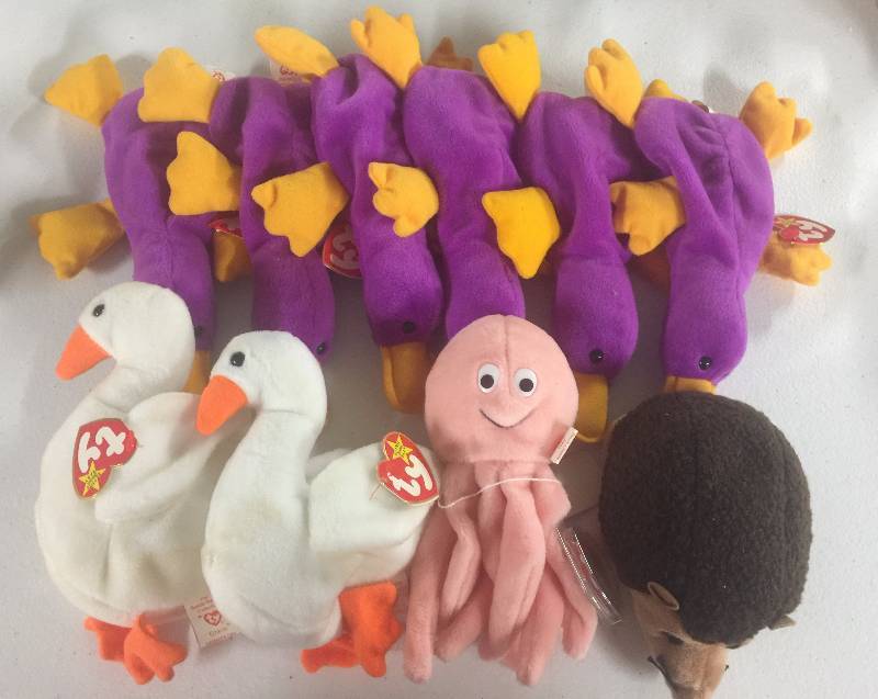 lot 1127 image: TEN Original Ty Beanie Babies Prickles Inky Gracie x2 Patti x6