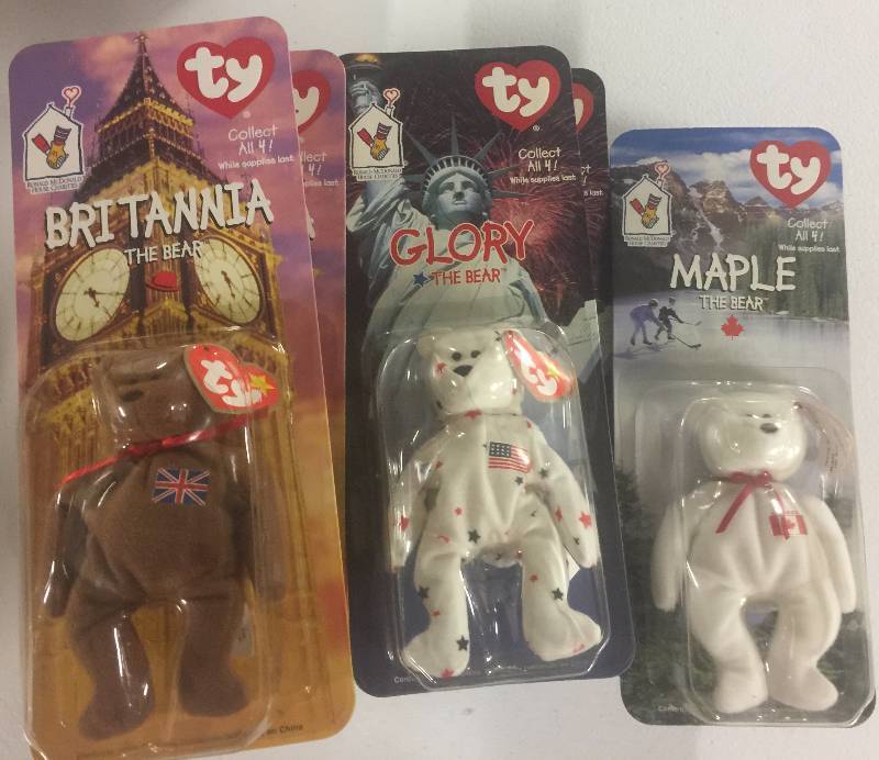 lot 1131 image: 18 New In Package Original Ty Beanie Baby Country Bears Maple x5 Britannia x7 Glory x6