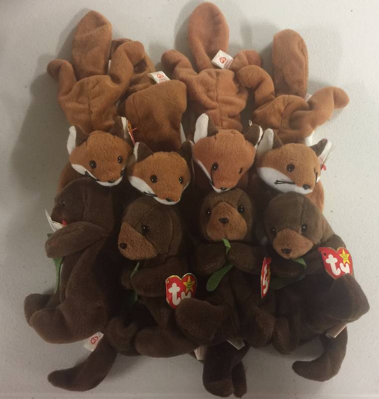 lot 1134 image: EIGHT Original Ty Beanie Babies Seaweed x4 Sly the Fox x4