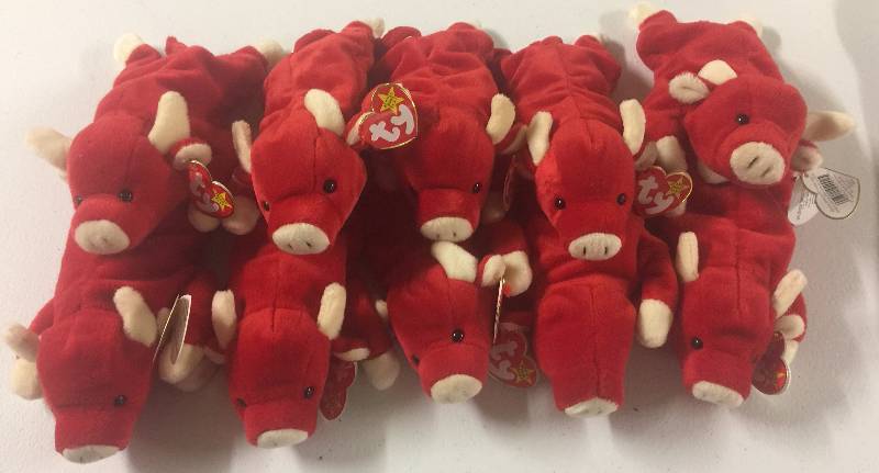 lot 1137 image: TEN Original Ty Beanie Babies Snort the Bull x10