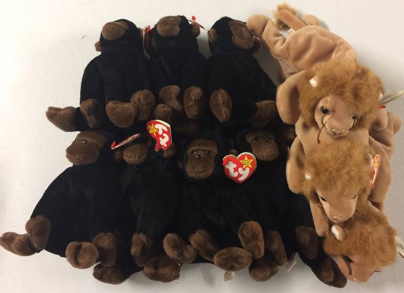 lot 1162 image: TEN Original Ty Beanie Babies Congo the Monkey x7 Roary the Lion x3