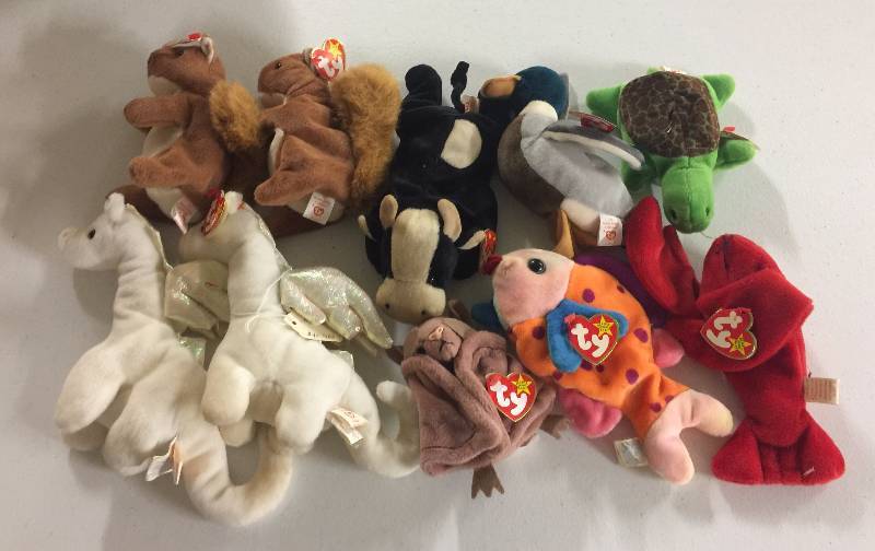 lot 1177 image: TEN Original Ty Beanie Babies Magic x2 Nuts x2 Pinchers Speedy Lips Jake Daisy Batty