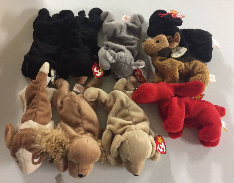 lot 1179 image: NINE Original Ty Beanie Babies Rover Tuffy Gigi Mel Fetch Spunky Tracker Blackie x2
