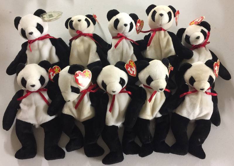 lot 1090 image: TEN Original Ty Beanie Babies Fortune the Panda Bear x10