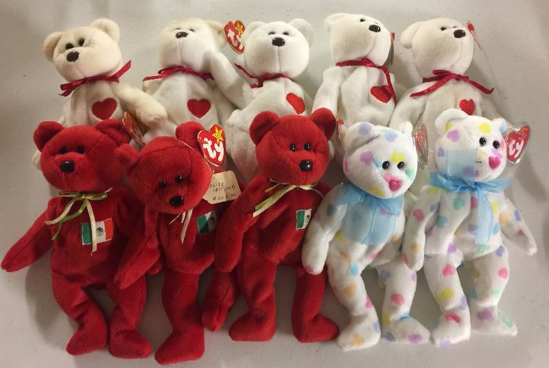 lot 1084 image: TEN Original Ty Beanie Babies Teddy Bears Valentino x5 Kissme x2 Osito x3