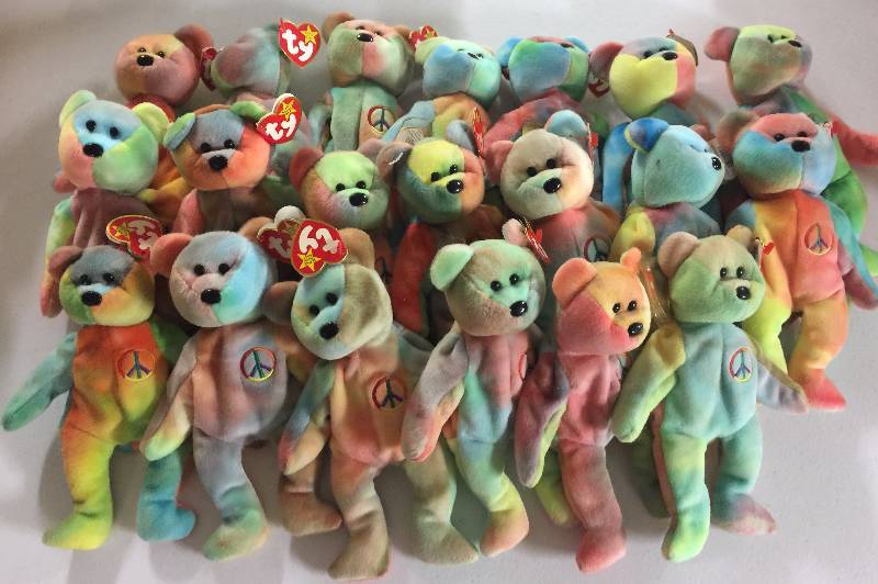 lot 1081 image: SEVENTEEN Original Ty Beanie Babies Peace Teddy Bear x17