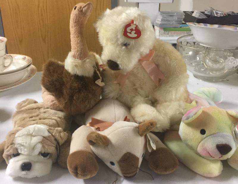 lot 1190 image: FIVE Large Original Ty Beanie Babies 12 Inch Teddy Bear Ostrich Peace Bear Dog Cat