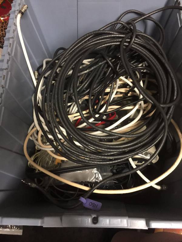 lot 1261 image: Standard Size Tub Full of Wires, Cables, Connecting Pieces, and More  Lots of Pictures