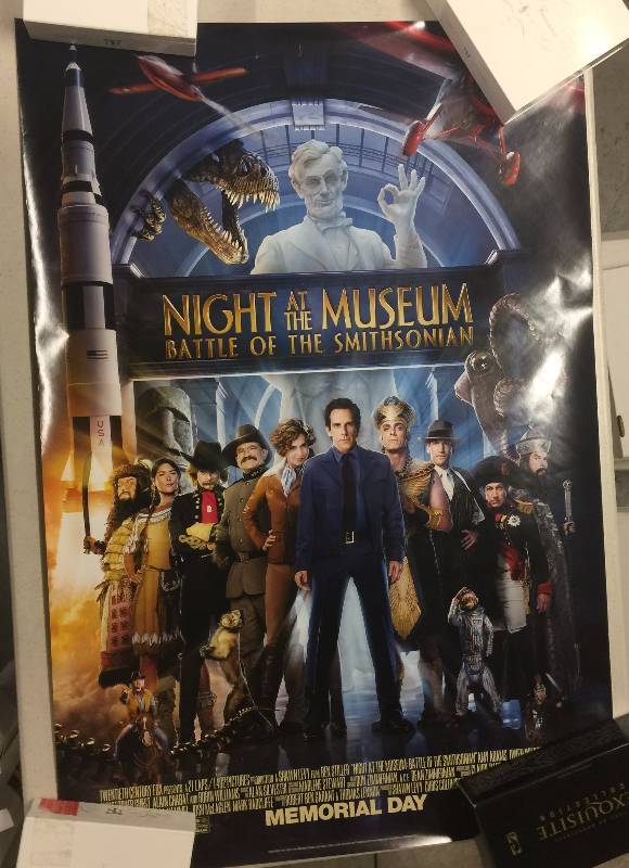 lot 1283 image: Original Night at the Museum Battle of the Smithsonian Theater Lobby Movie Poster 27x40 Inches