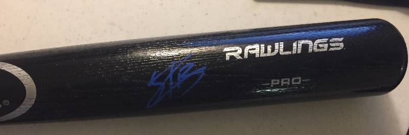 lot 801A image: Signed Full Sized Jorge Bonifacio Rawlings Black Baseball Bat with Blue Ink Autograph