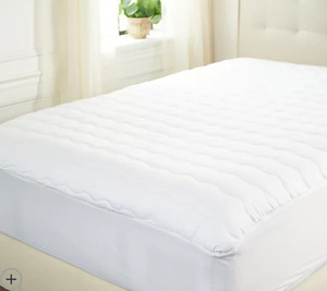 lot 49212 image: Northern Nights Dual Action Waterproof Mattress Protector, Twin
