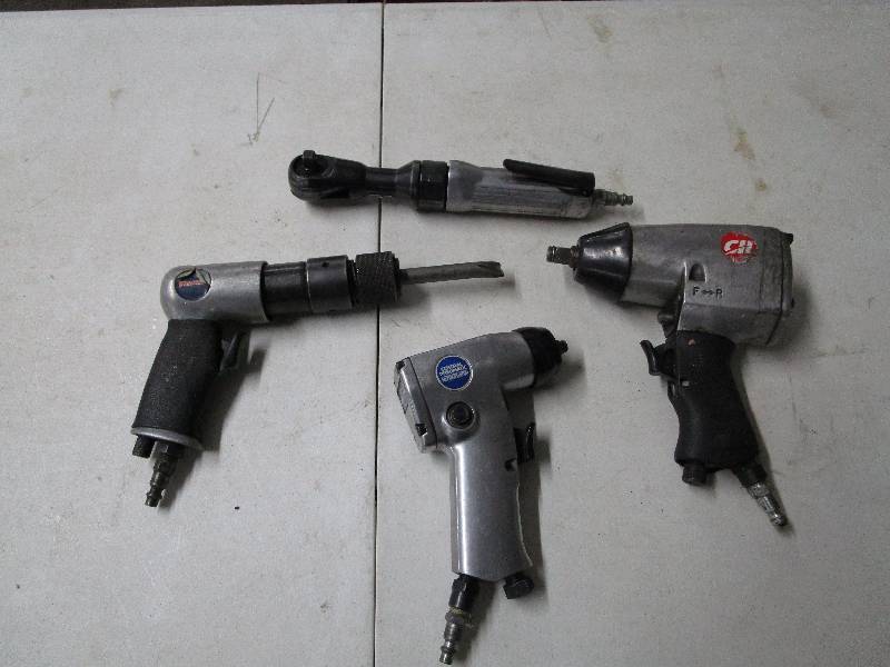lot 591 image: Lot of Pneumatic Tools