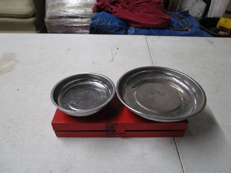 lot 597 image: Magnetized Bowls
