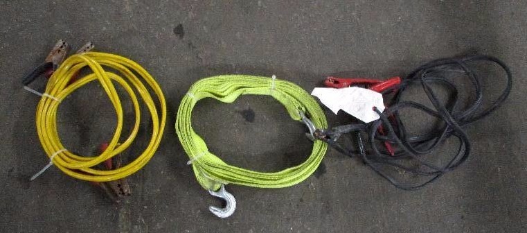 lot 605 image: Lot of Extension Cords