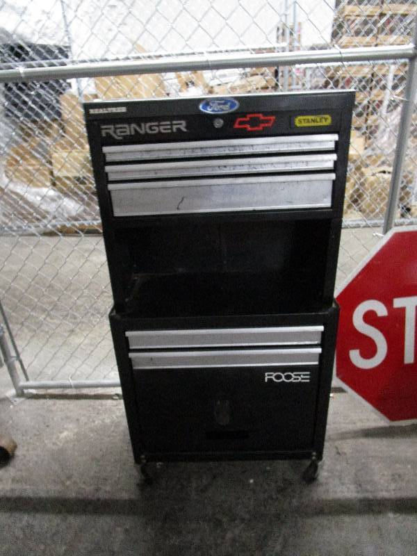 lot 520 image: Tool Chest Contents Included