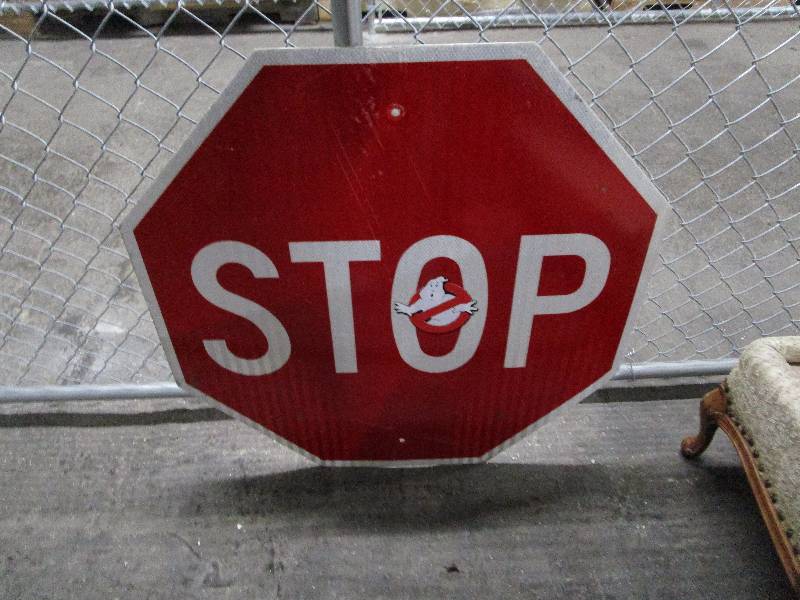 lot 614 image: Stop Sign