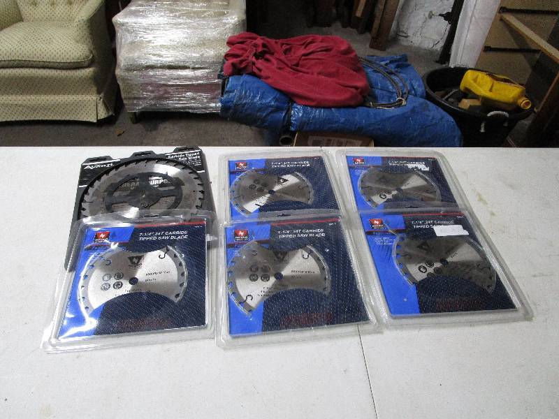 lot 616 image: Lot of Saw Blades