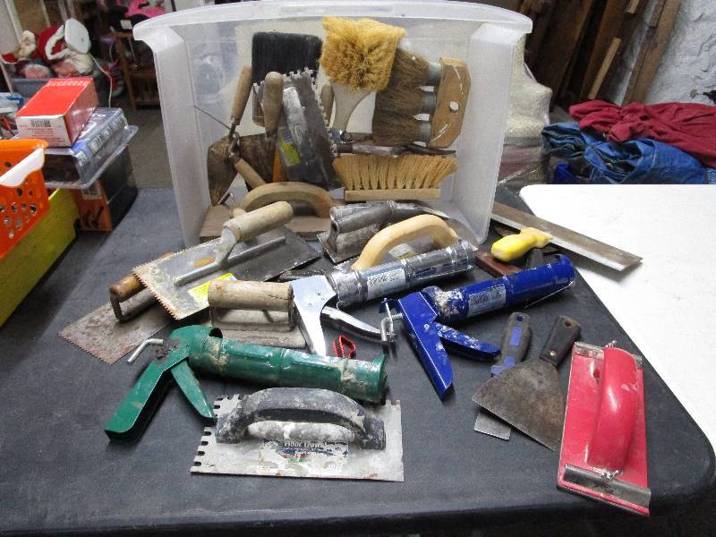 lot 652 image: Lot of Random Tools