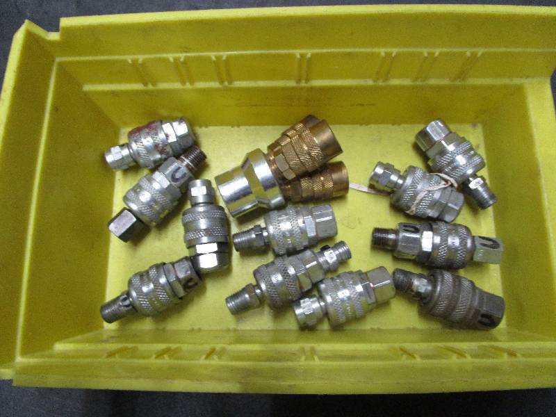lot 655 image: Lot of Couplers