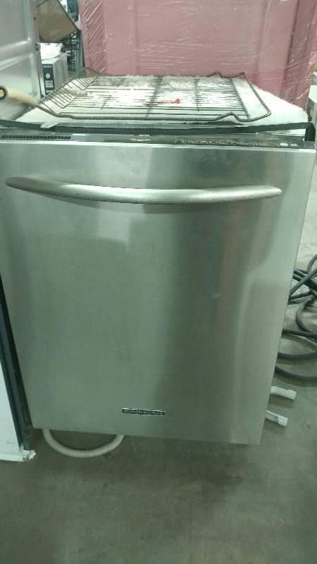 lot 1009 image: Kitchenaid Stainless Front Household Automatic Dishwasher
