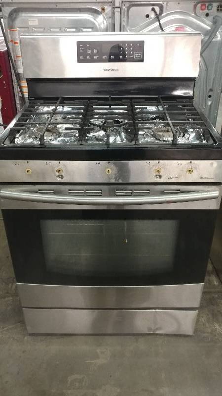 lot 1018 image: Samsung Natural Gas Household 5 Burner Stove