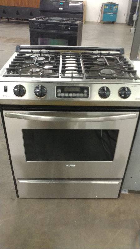 lot 1019 image: Amana Household 4 Burner Natural Gas Household Heavy Duty Stove