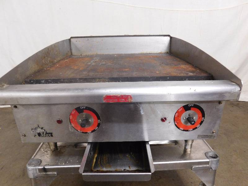 lot 225 image: Max 2 Flat Top
