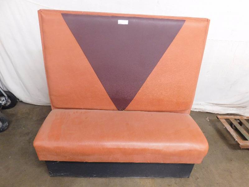 lot 227 image: Single Booth