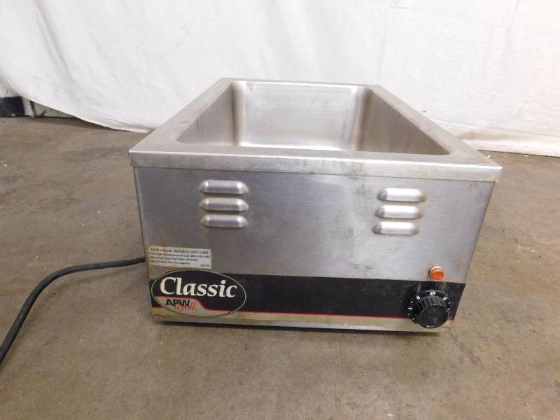 lot 229 image: Table Top Warming Well