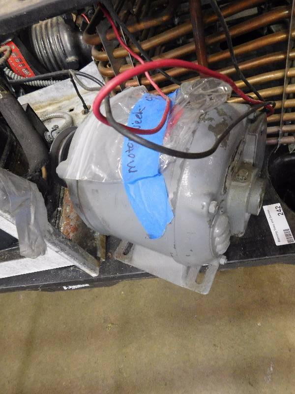 lot 242 image: Pallet of Compressor Setups