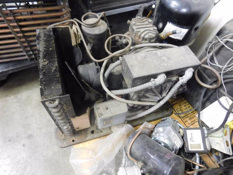 lot 243 image: Pallet of Compressor Setups