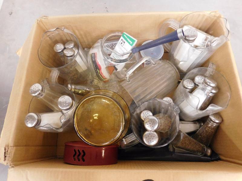 lot 249 image: Lot of Pitchers and Salt and Pepper Shakers