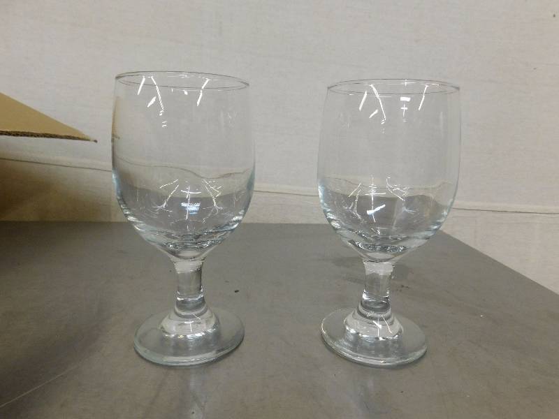 lot 254 image: Lot of 20 Glasses