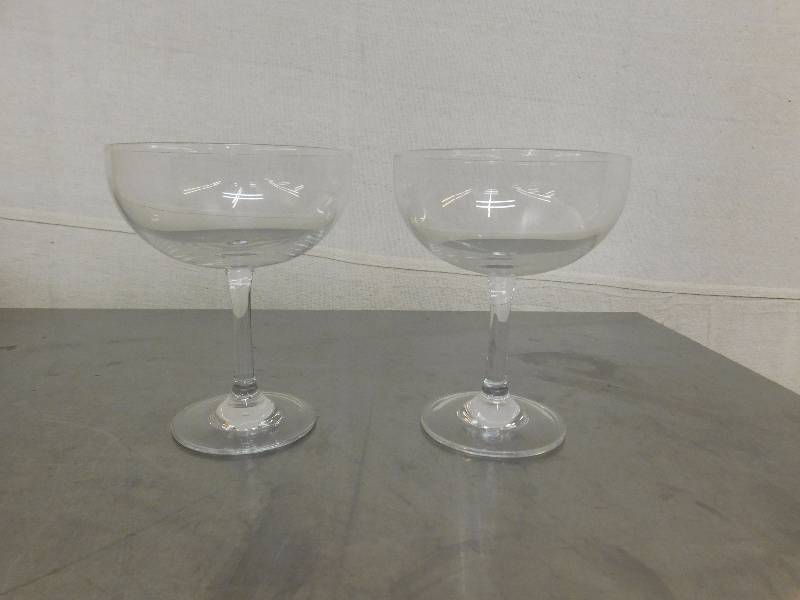 lot 265 image: Lot of 12 Margarita Glasses