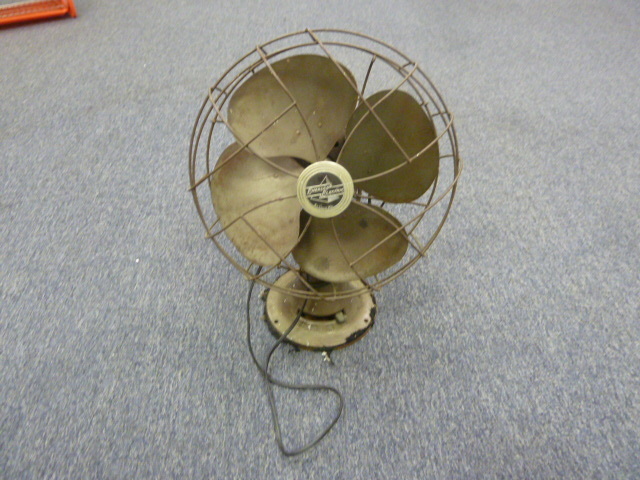 lot 82 image: EMERSON ELECTRIC THREE SPEED FAN - IN WORKING ORDER