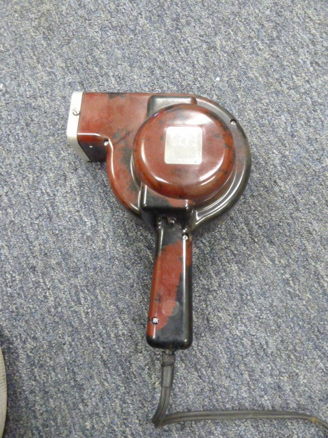 lot 73 image: 1930S WAHL MODEL H SILENT MARBLELITE BAKELITE HAIR DRYER - IN WORKING CONDITION