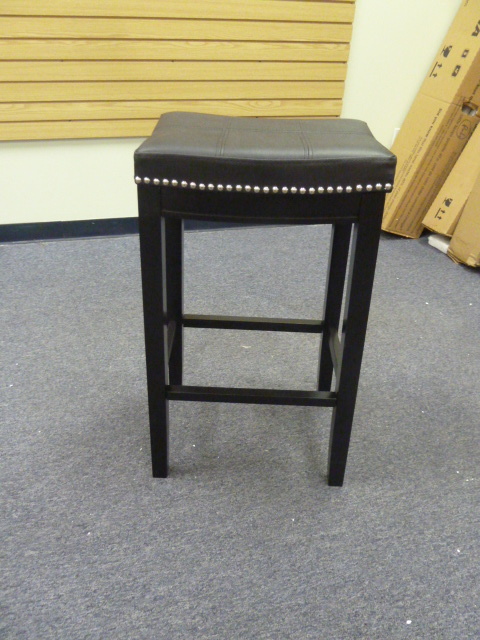lot 44 image: TALL PADDED NAIL HEAD STOOL - BLACK
