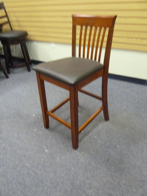 lot 34 image: WOOD CHAIR WITH PADDED SEAT - COUNTER HEIGHT