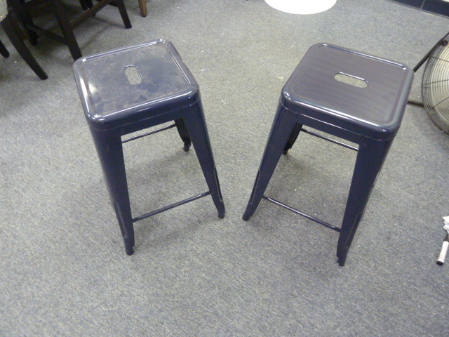 lot 22 image: SET OF TWO BLUE STOOLS