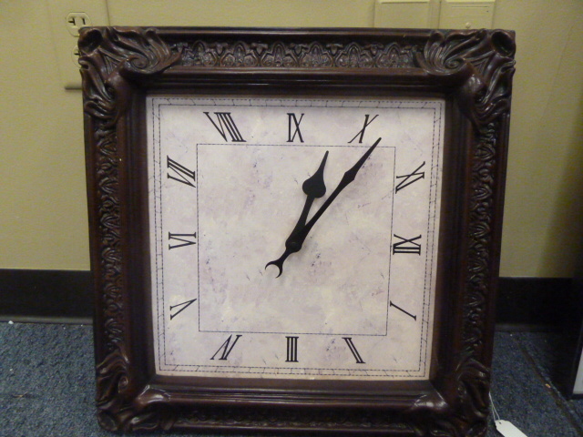lot 114 image: SQUARE CLOCK