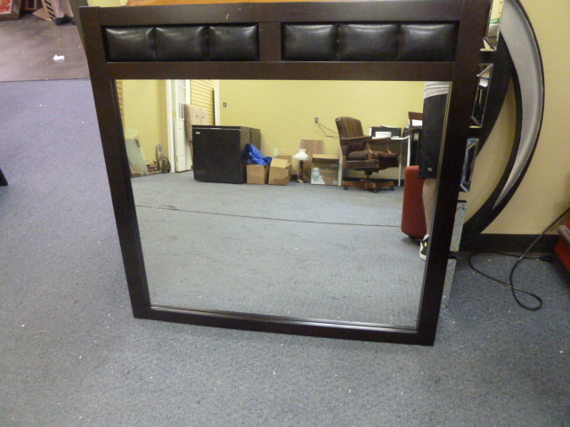 lot 90 image: LARGE MIRROR WITH PADDED TOP