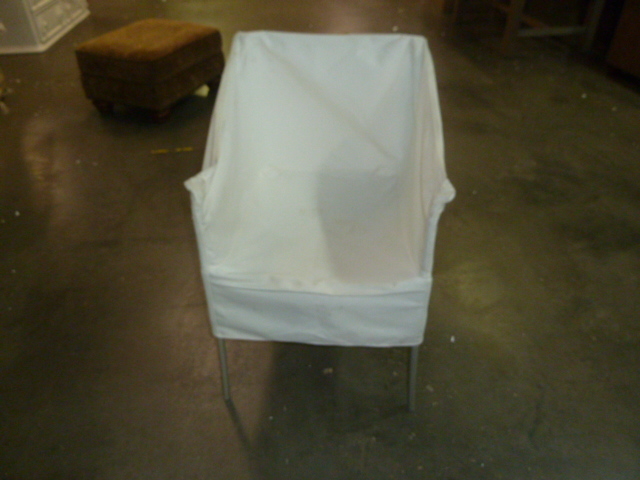 lot 192 image: CANVAS CHAIR WITH METAL FRAME